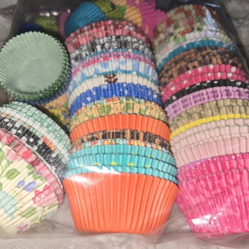 Over 400 Colorful Cupcake Liners Set
